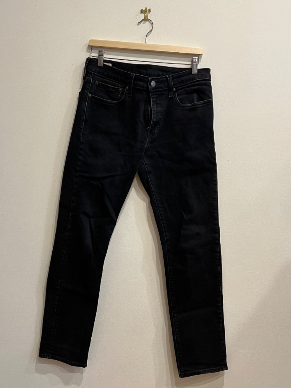 Levi’s 502 Men’s Black Taper Fit Jeans 31x32